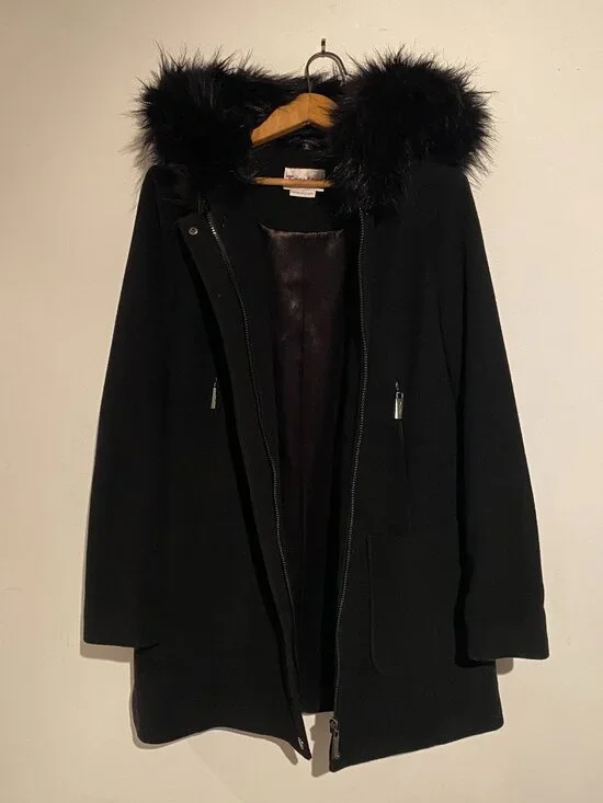 Winter Coat - Picture 2 of 10